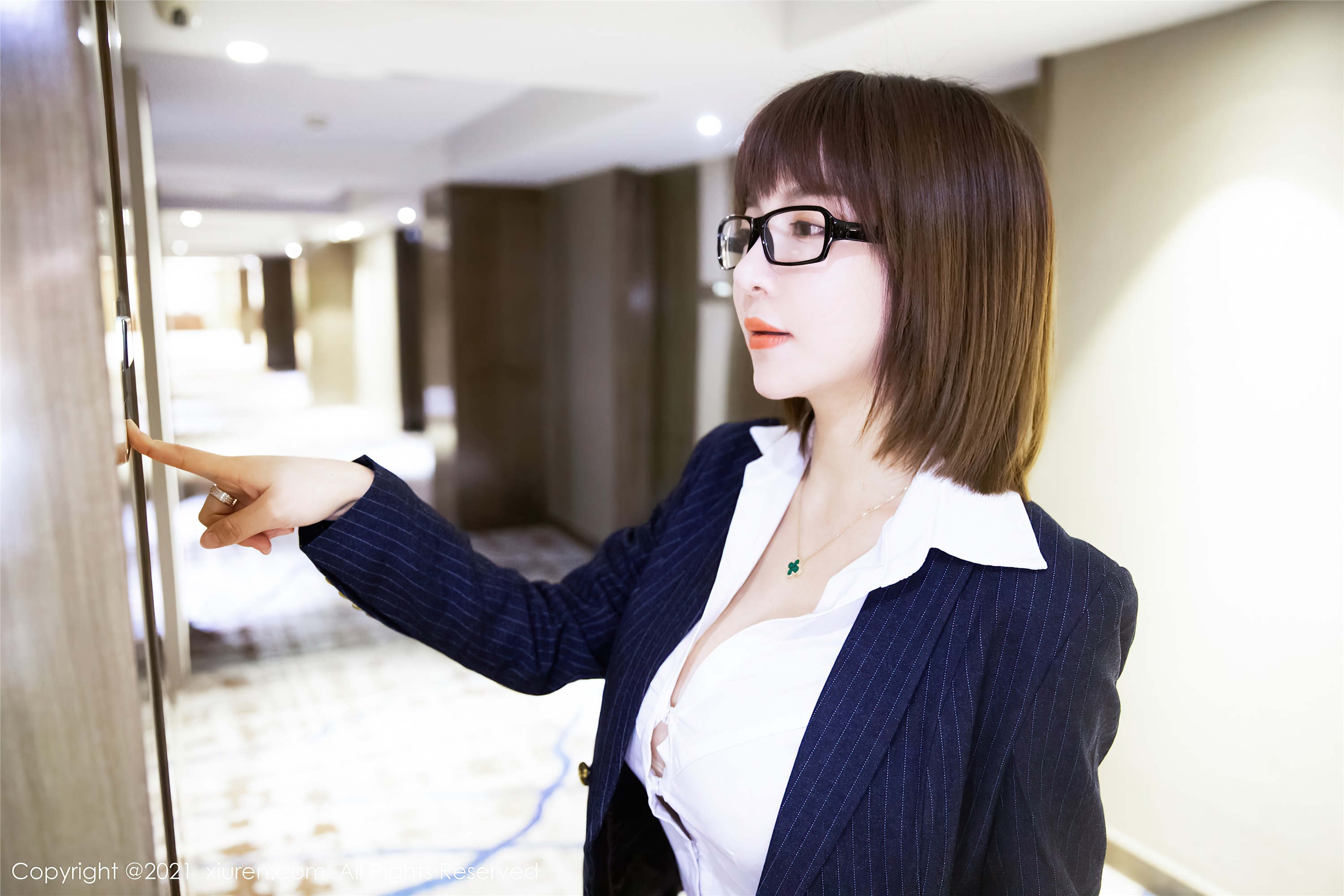 XiuRen秀人网  2021.03.02 No.3151 大白兔吖